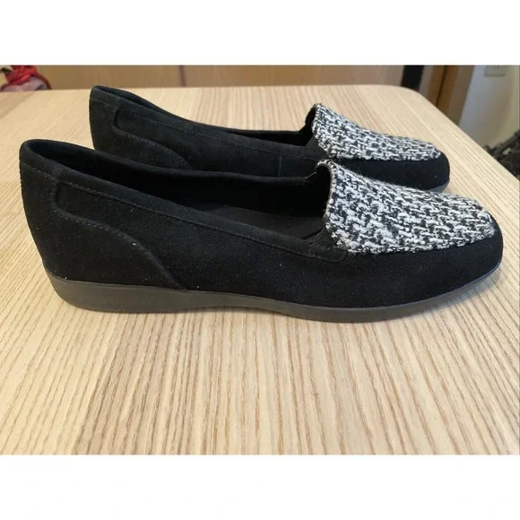 Easy Spirit Women's Devitt17 Loafer Black/white Size 7 - Picture 2 of 8